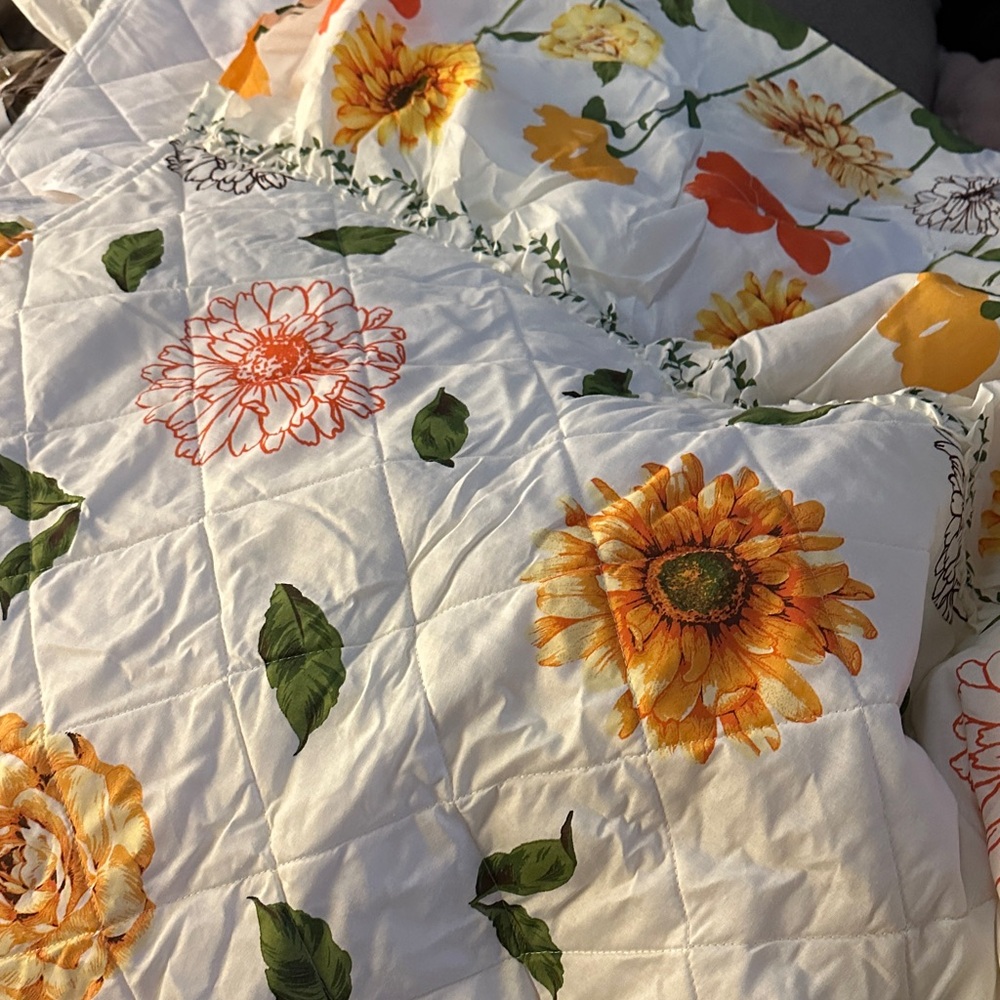 Bedspread Queen Size with Printed Yellow, Orange & Gold Colored Flowers